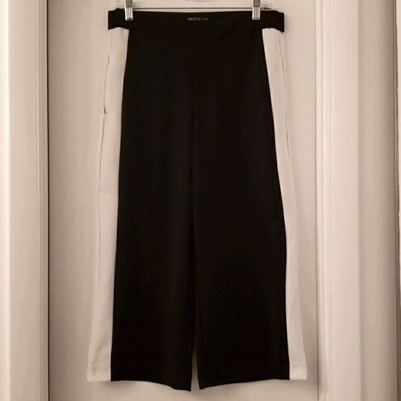 Boom Boom Jeans Pants - Nwot, Boomboom brand black/white cropped pants.